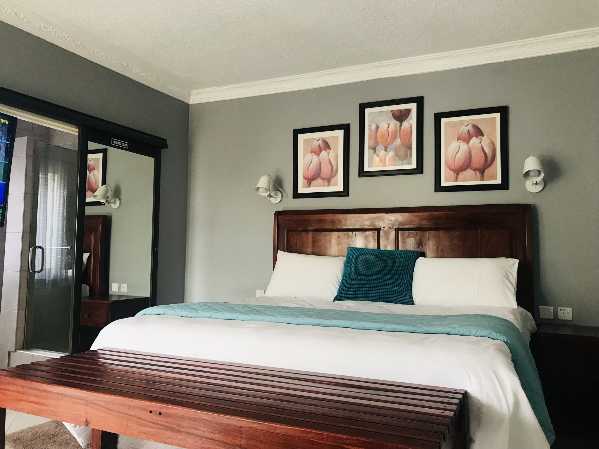 Golden Acres Guest Lodge — about us